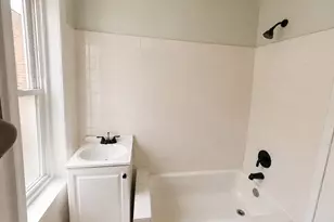 2336 Mountain St, Philadelphia, PA 19145 - Photo 12