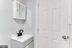 644 N 52nd St, Philadelphia, PA 19131 - Photo 20