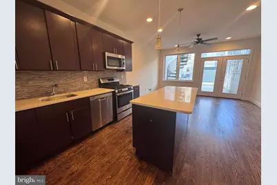 1217 Green Street #B, Philadelphia, PA 19123 - Photo 2