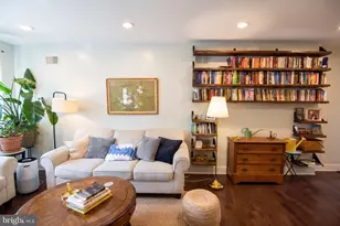 2019 Emily St, Philadelphia, PA 19145 - Photo 2