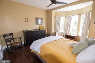 2019 Emily St, Philadelphia, PA 19145 - Photo 14