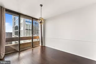 1326 Spruce St, Philadelphia, PA 19107 - Photo 6