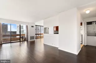 1326 Spruce St, Philadelphia, PA 19107 - Photo 1