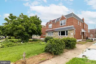 828 Brighton St, Philadelphia, PA 19111 - Photo 2