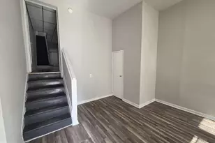 412 N Simpson St, Philadelphia, PA 19151 - Photo 2