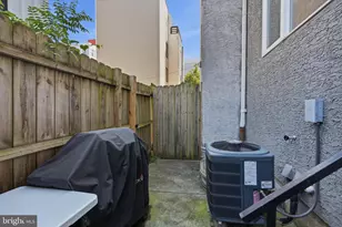 2709 Cambridge St, Philadelphia, PA 19130 - Photo 12
