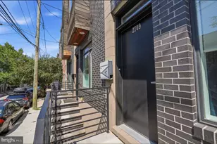 2709 Cambridge St, Philadelphia, PA 19130 - Photo 2
