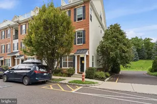 4427 Driftwood Dr, Philadelphia, PA 19129 - Photo 4