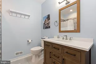 4427 Driftwood Dr, Philadelphia, PA 19129 - Photo 26