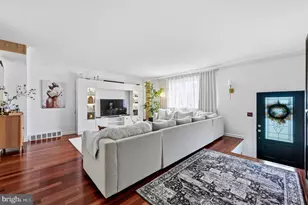 3218 Chelsea Pl, Philadelphia, PA 19114 - Photo 2
