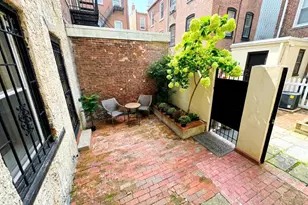 1629 Waverly St, Philadelphia, PA 19146 - Photo 32
