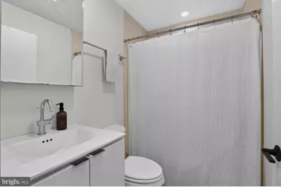 630 Federal Street #206, Philadelphia, PA 19147 - Photo 16