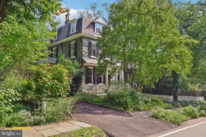 202 W Chestnut Hill Avenue, Philadelphia, PA 19118 - Photo 2
