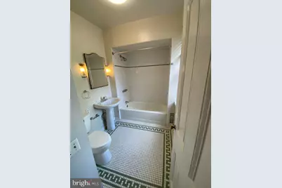559 N 5th Street, Philadelphia, PA 19123 - Photo 2