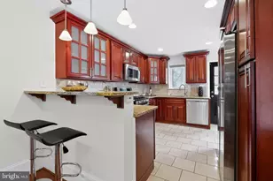 1933 Parrish St, Philadelphia, PA 19130 - Photo 10