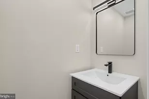 1435 S 8th St, Philadelphia, PA 19147 - Photo 32