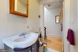 867 N 29th St, Philadelphia, PA 19130 - Photo 18