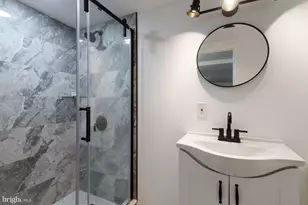 9331 Lansford St, Philadelphia, PA 19114 - Photo 30