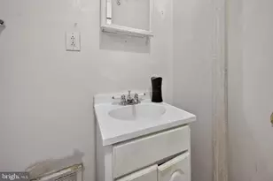 7279 Saybrook Ave, Philadelphia, PA 19142 - Photo 16