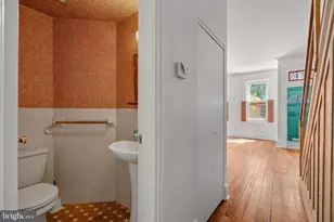 2433 Aspen St, Philadelphia, PA 19130 - Photo 8