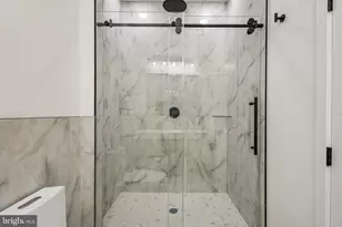 28 E Pleasant St, Philadelphia, PA 19119 - Photo 16