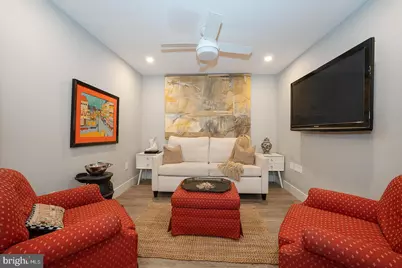 1919 Chestnut Street #714, Philadelphia, PA 19103 - Photo 10