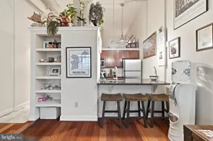 242941 Locust St, Philadelphia, PA 19103 - Photo 12