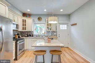 1509 S Dorrance St, Philadelphia, PA 19146 - Photo 2