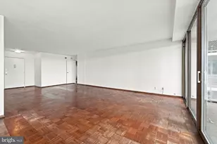 2401 Pennsylvania Ave, Philadelphia, PA 19130 - Photo 10