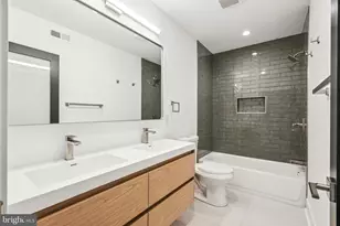 1411 S Napa St, Philadelphia, PA 19146 - Photo 16