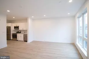 1325 N Lee St, Philadelphia, PA 19125 - Photo 2