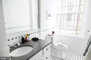 1520 Spruce St, Philadelphia, PA 19102 - Photo 16