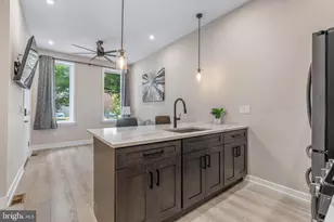 614 S 15th St, Philadelphia, PA 19146 - Photo 2