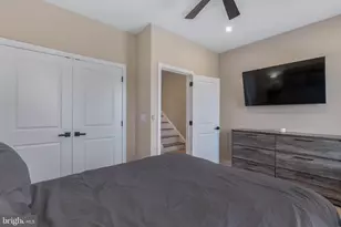 614 S 15th St, Philadelphia, PA 19146 - Photo 14
