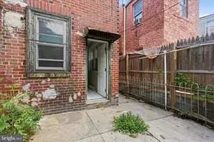 634 Indiana, Philadelphia, PA 19133 - Photo 14