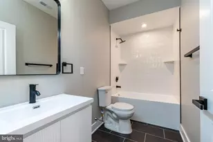 2406 N 3rd St, Philadelphia, PA 19133 - Photo 30