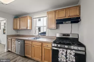 467 Evergreen Ave, Philadelphia, PA 19128 - Photo 6