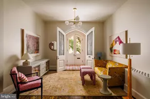 2203 St James Pl, Philadelphia, PA 19103 - Photo 6