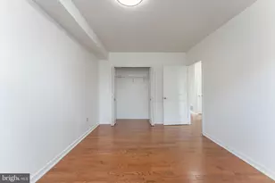 304 N 8th St, Philadelphia, PA 19107 - Photo 24