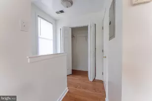 304 N 8th St, Philadelphia, PA 19107 - Photo 4
