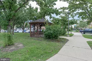 304 N 8th St, Philadelphia, PA 19107 - Photo 36
