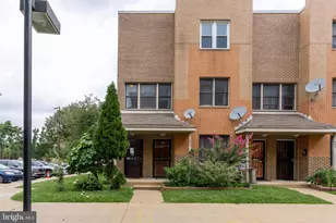 304 N 8th St, Philadelphia, PA 19107 - Photo 2