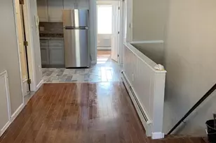 913 Washington Ave, Philadelphia, PA 19147 - Photo 2