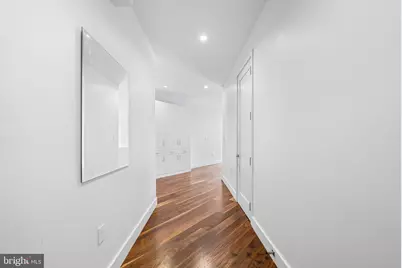 621-23 S 24th Street #208, Philadelphia, PA 19146 - Photo 4