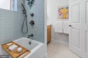 752 N 24th St, Philadelphia, PA 19130 - Photo 36