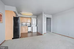 2401 Pennsylvania Ave, Philadelphia, PA 19130 - Photo 12