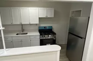 4637 Shelbourne St, Philadelphia, PA 19124 - Photo 10