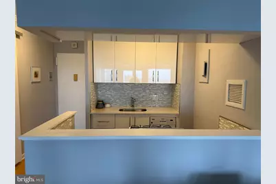 200 Locust Street #25EN, Philadelphia, PA 19106 - Photo 8