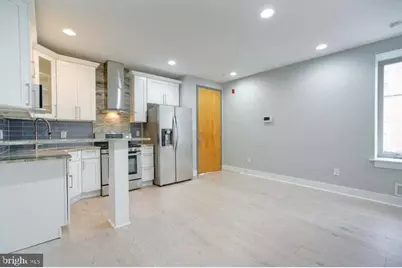 801 N 17th Street #2, Philadelphia, PA 19130 - Photo 4