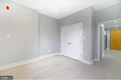 801 N 17th Street #2, Philadelphia, PA 19130 - Photo 8